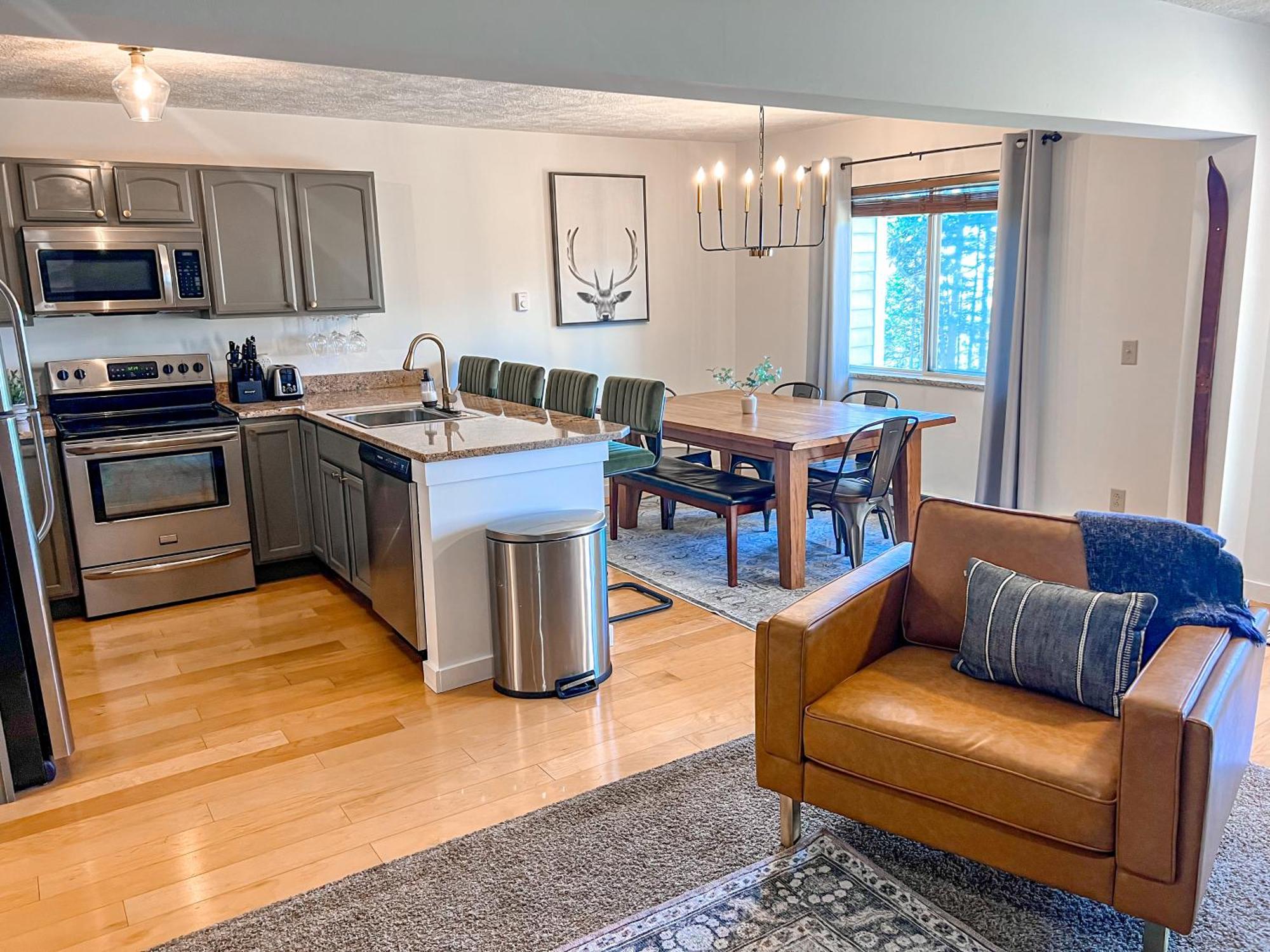 Remodeled Summit Condo At Snowshoe - Modern & Cozy 외부 사진