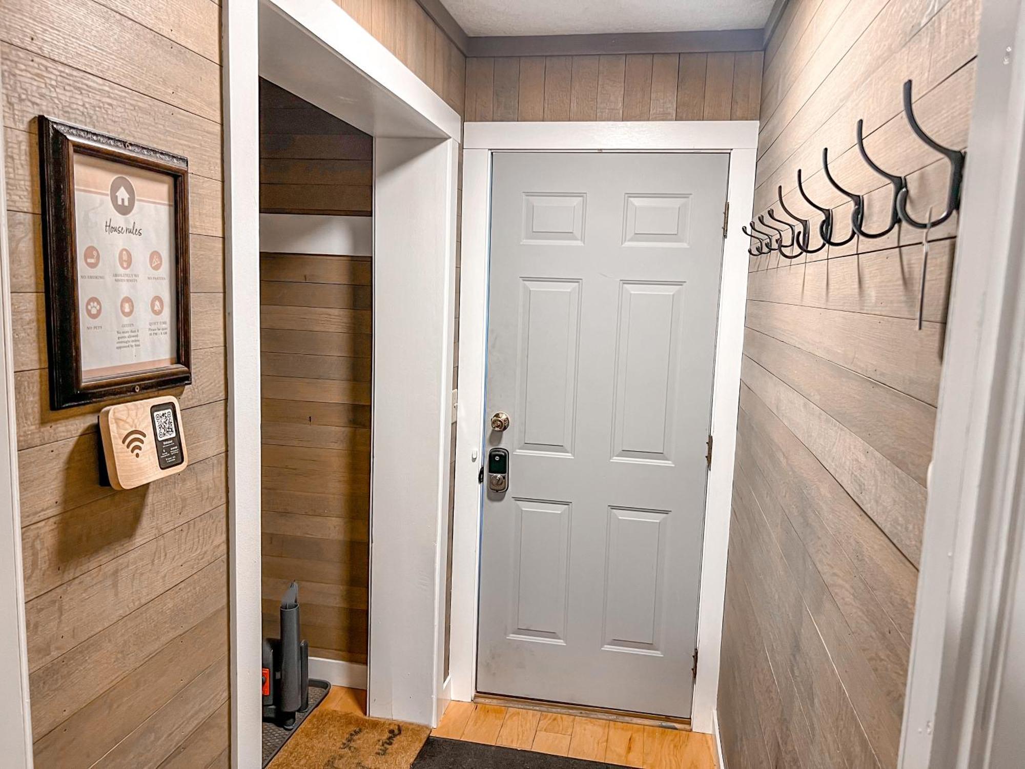 Remodeled Summit Condo At Snowshoe - Modern & Cozy 외부 사진