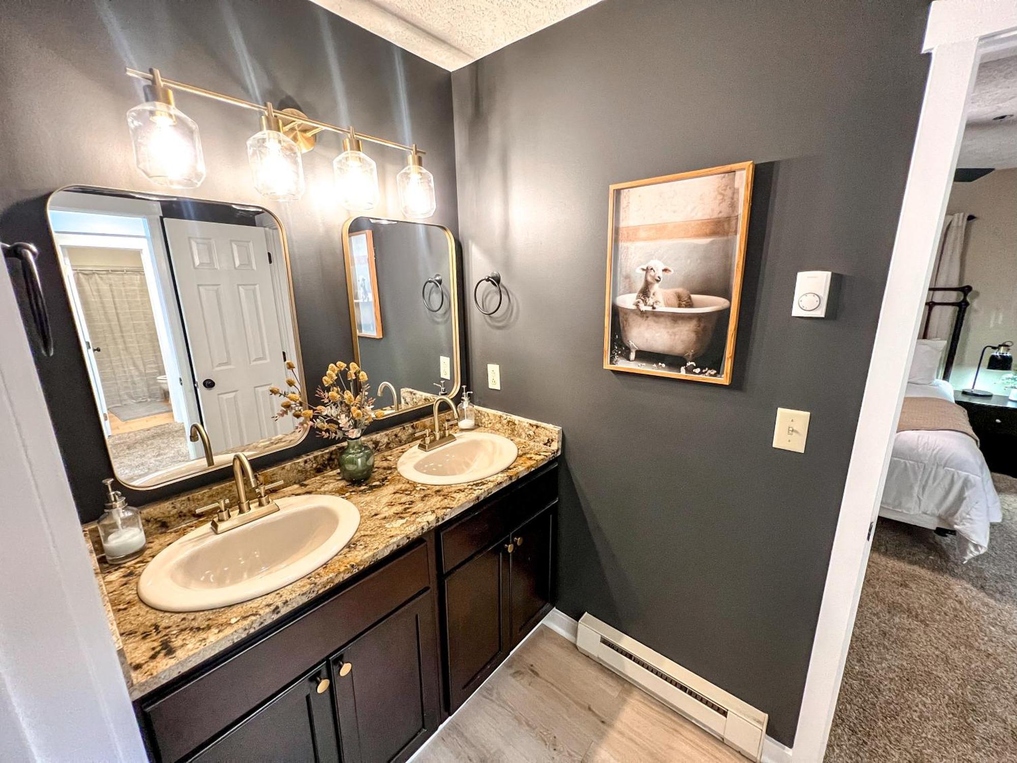 Remodeled Summit Condo At Snowshoe - Modern & Cozy 외부 사진